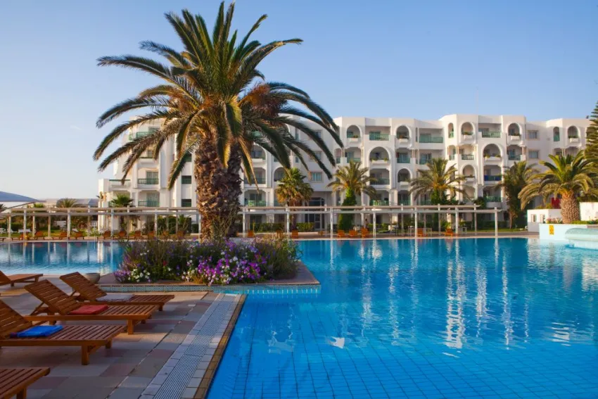 EL MOURADI MAHDIA  4*-30