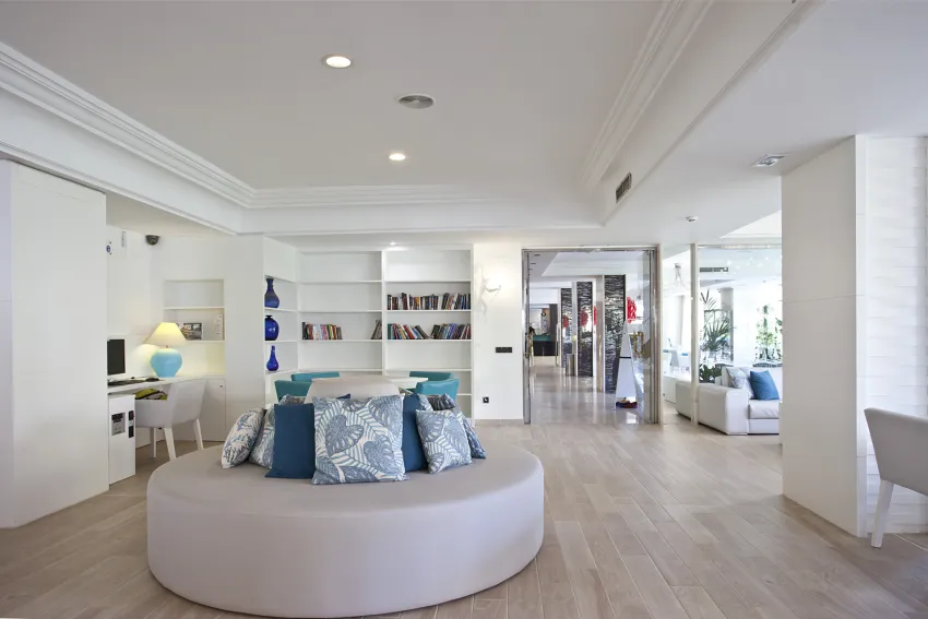 Bahía de Alcudia Hotel & Spa 4*-4