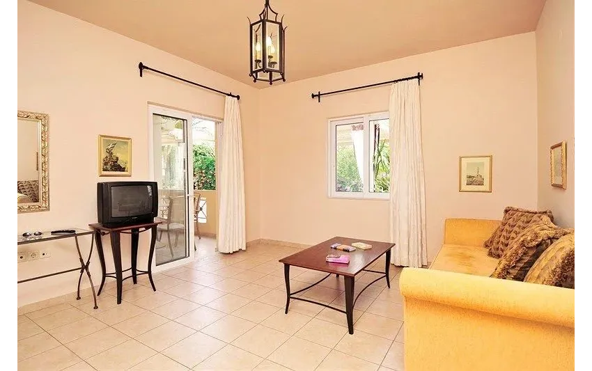 Lambrinos Suites 2*-15