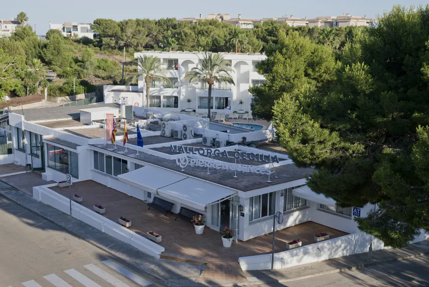 Pierre V. El Cecilia 3*-3