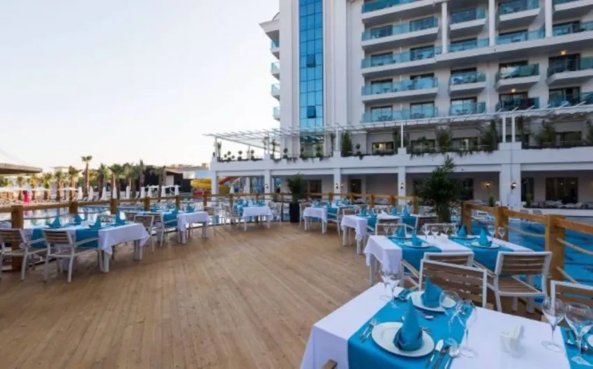 CASTIVAL HOTEL  5*-8