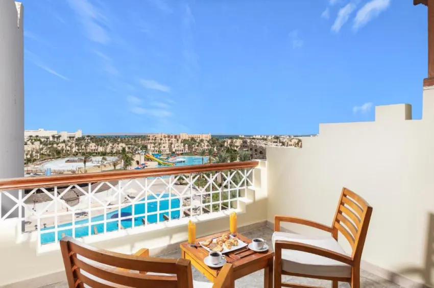 ROYAL LAGOONS RESORT & AQUA PARK  4*-27