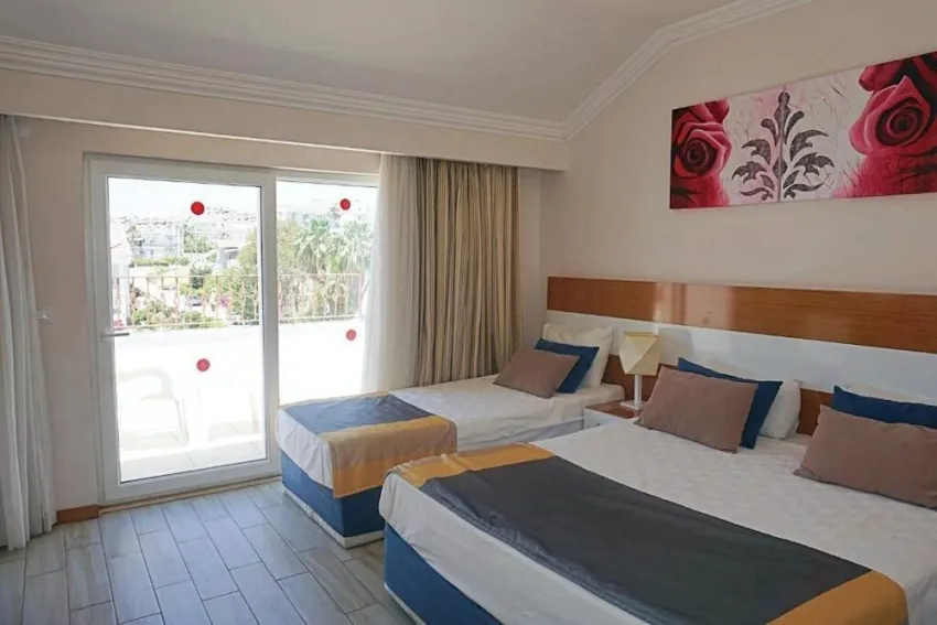 Side Legend Hotel 3*-65