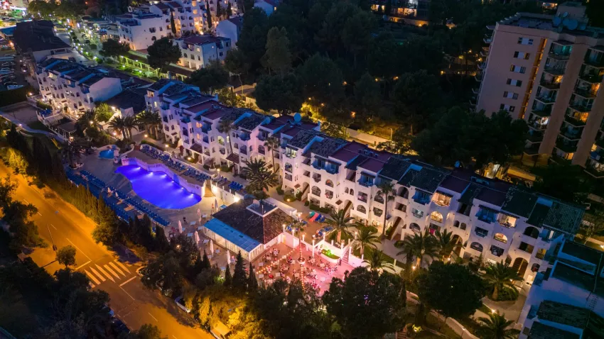 Holiday Center Apart 3*-3