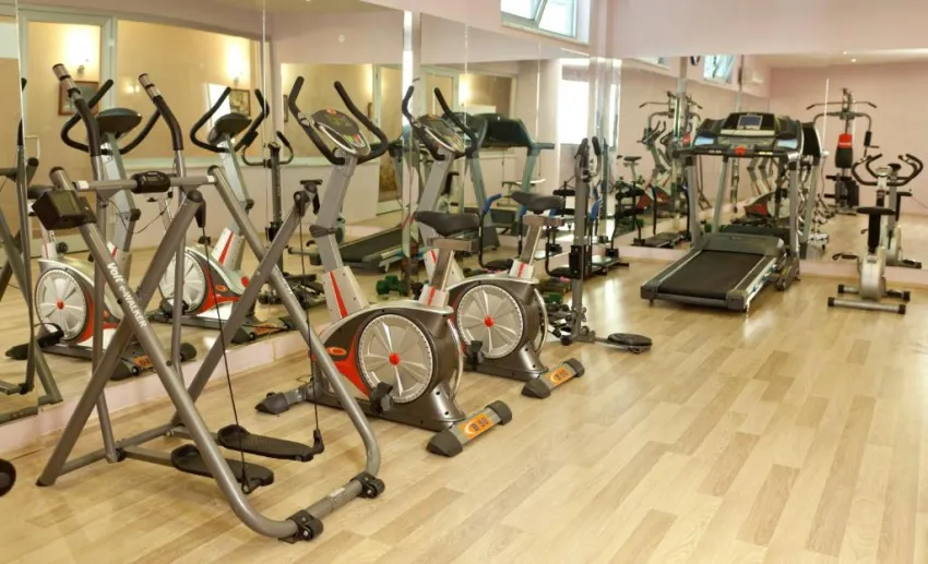 MONART CITY HOTEL  4*-31