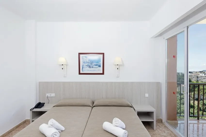 HSM Canarios Park Hotel 3*-6