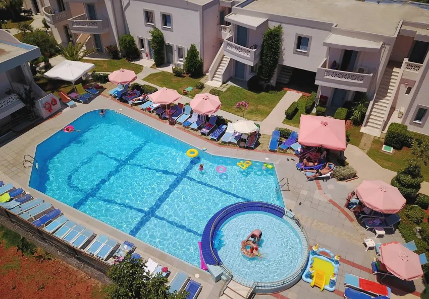 Enorme Maya Beach 4*-11