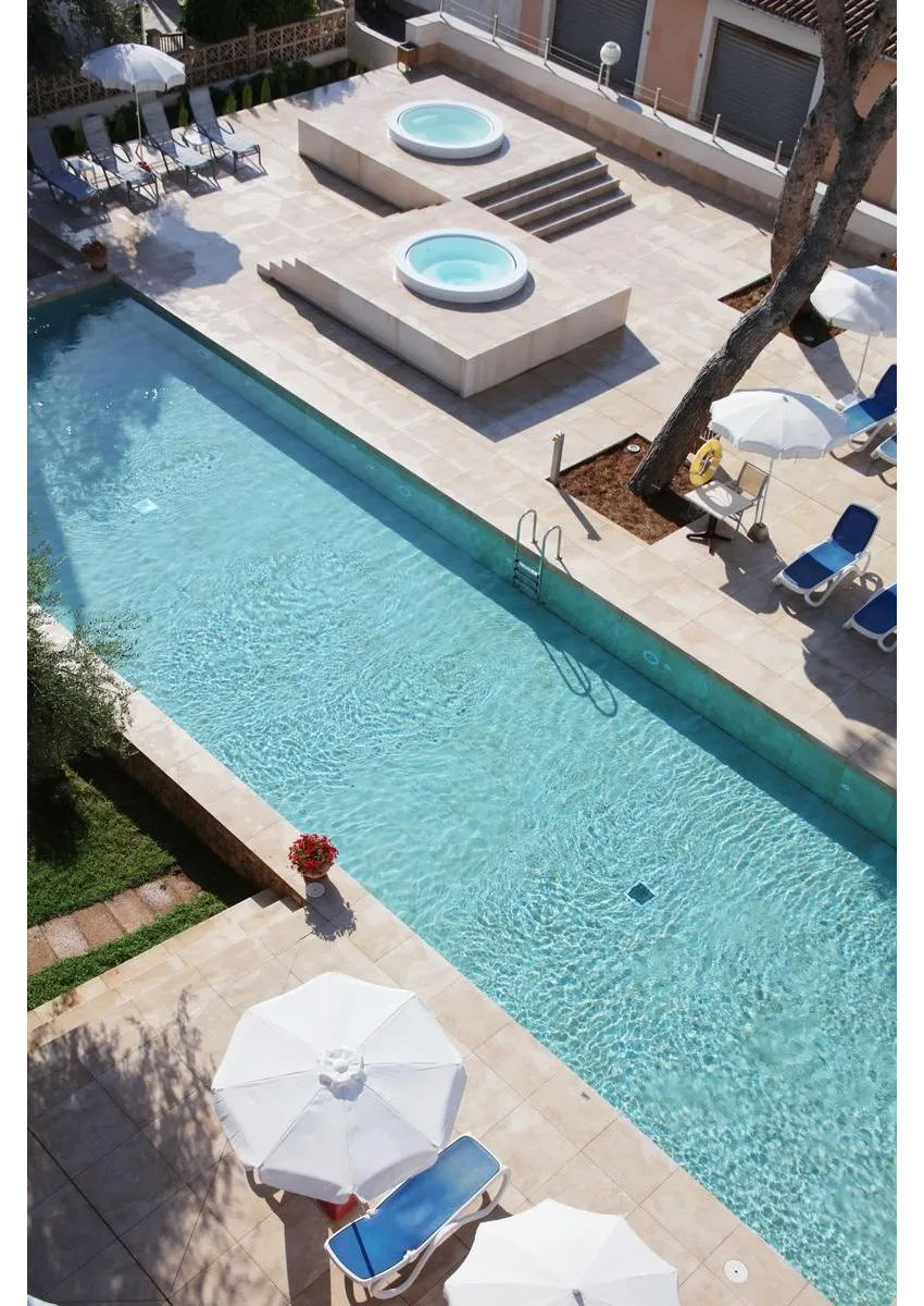 Clumba Hotel 3*-4