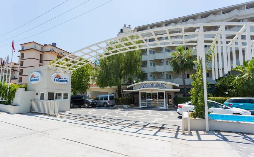 FEBEACH HOTEL  4*-2