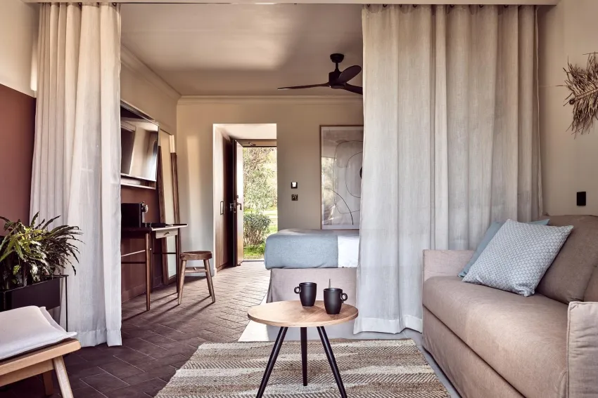 Domes Aulus Zante Autograph Collection 5*-9