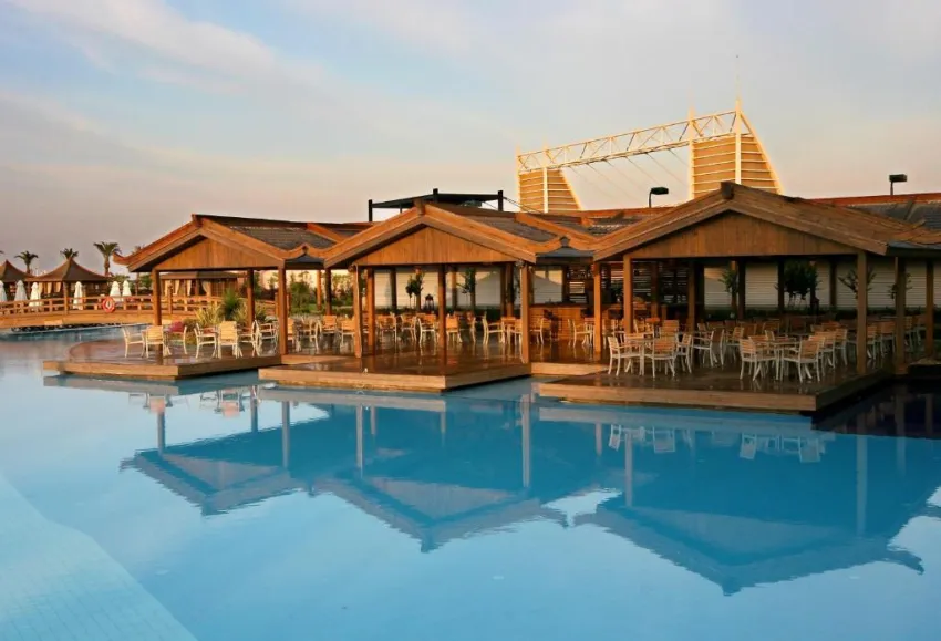 LIMAK LARA DE LUXE HOTEL & RESORT  5*-7