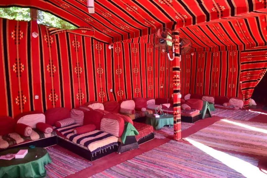 DIVE INN RESORT  4*-11
