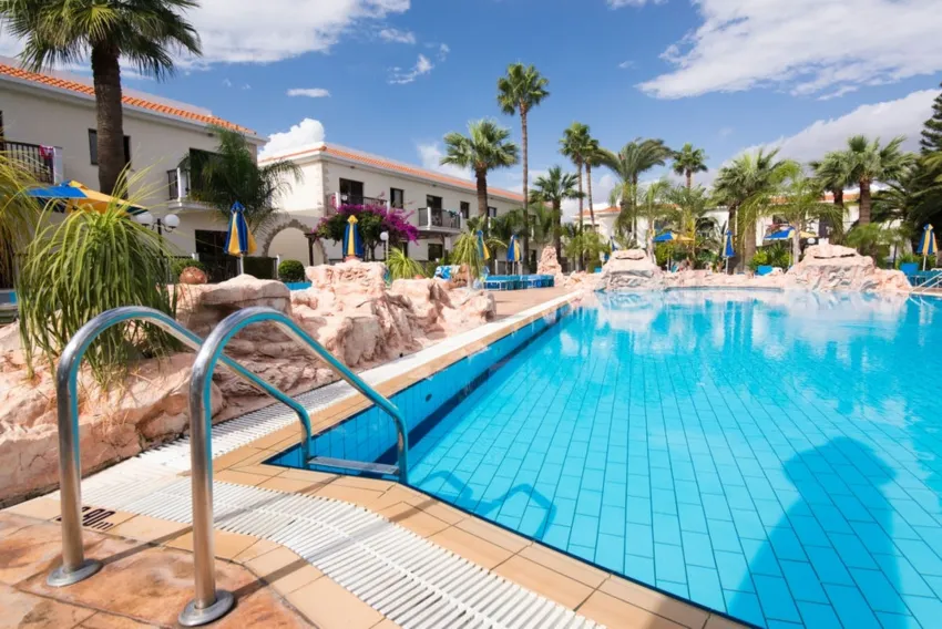 Loutsiana Hotel Apartments 3*-3