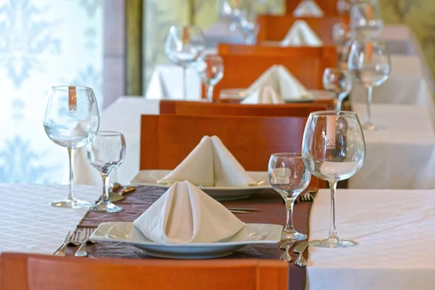 MONART CITY HOTEL  4*-9