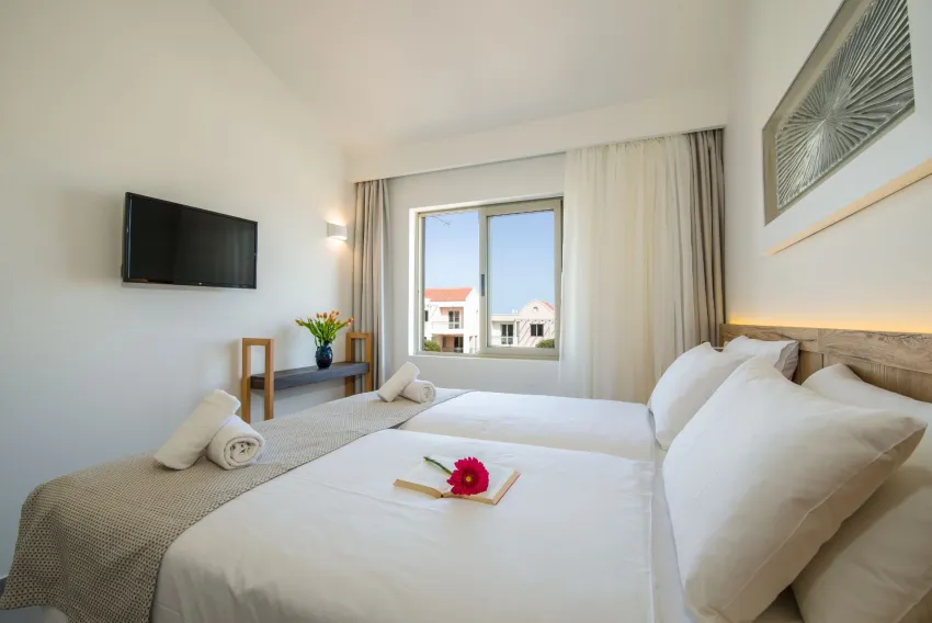 LOTUS HOTEL APARTMENTS 3*-12