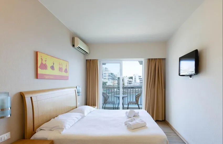Kitro Beach Hotel 3*-1