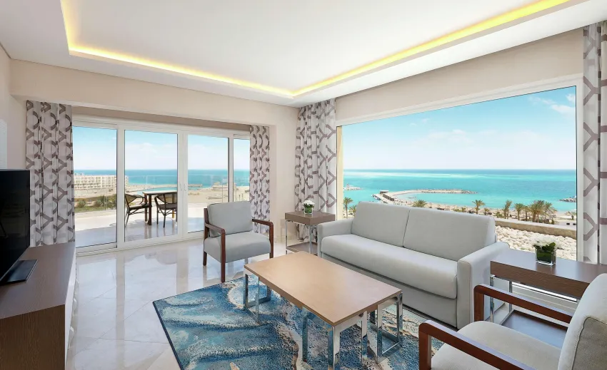 Hilton Plaza 5*-63
