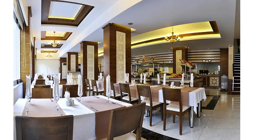 MONART CITY HOTEL  4*-7