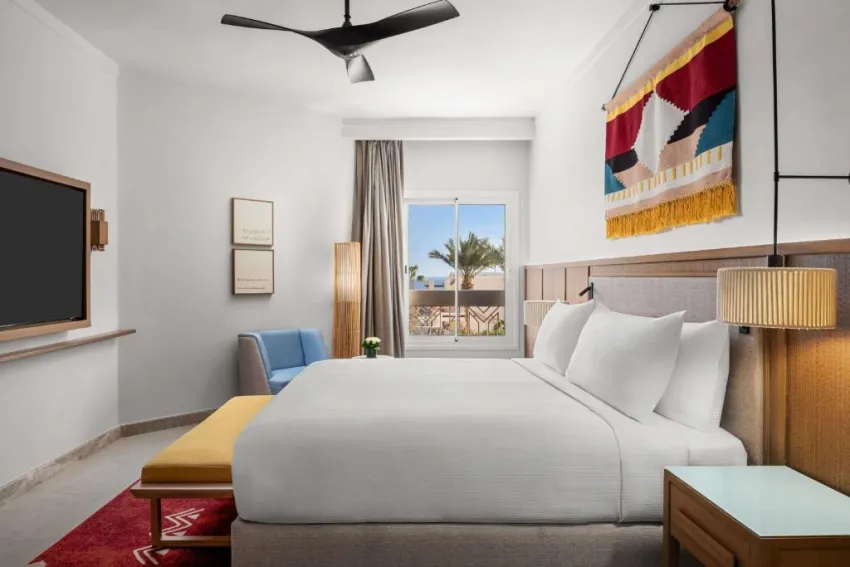 DOUBLETREE BY HILTON SHARM BAY RESORT BEACH SIDE  4*-71