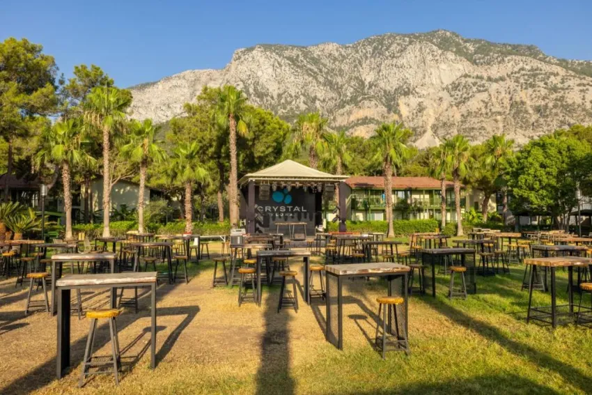 CRYSTAL FLORA BEACH RESORT  5*-42