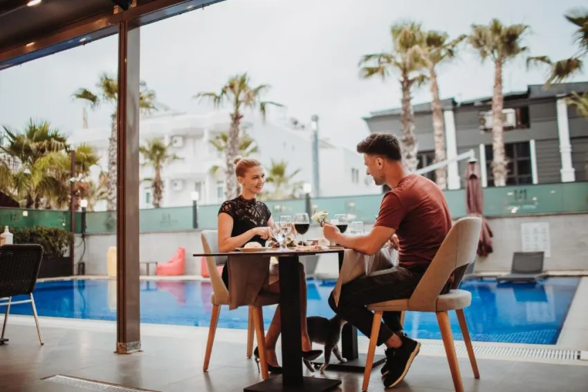 LAREN FAMILY HOTEL & SPA  4*-13