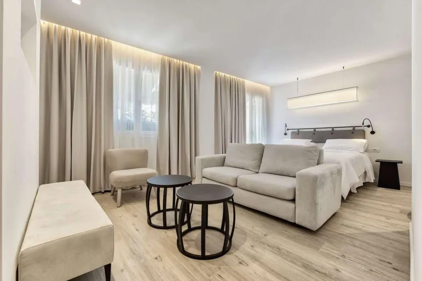 Bitzaro Boutique Hotel 4*-4