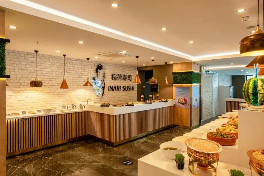 SAILORS BEACH CLUB  5*-26
