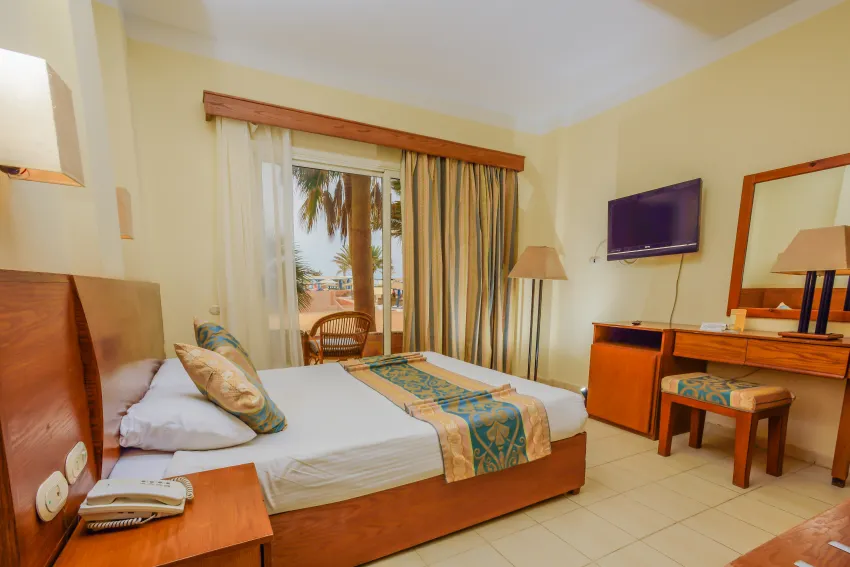 Empire Beach Aqua Park 3*-7