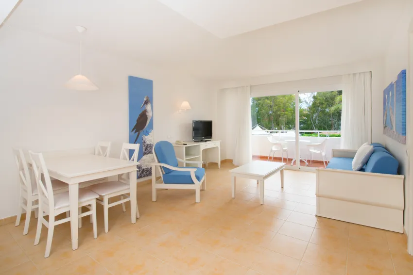 Iberostar Waves Ciudad Blanca 4*-19