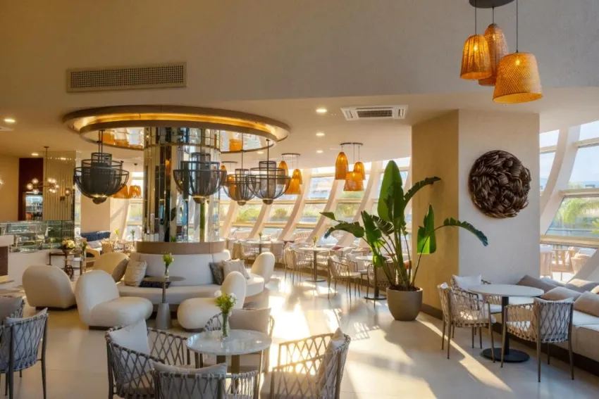 LIU RESORTS  5*-21
