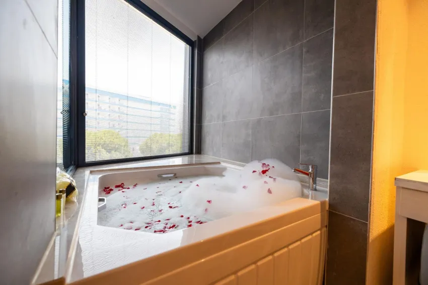 Granada Luxury Red (Adults Only 16+) 5*-13