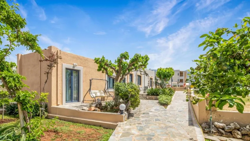 Golden Bay Aparthotel 3*-5