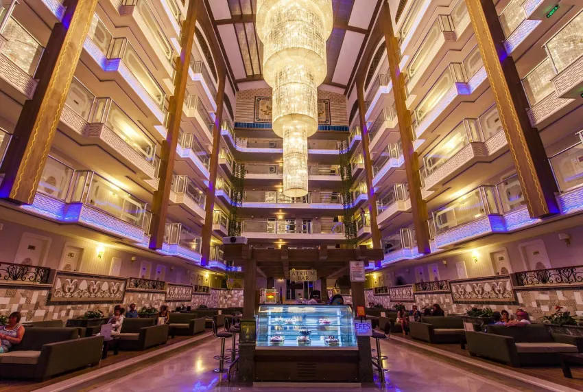 White Gold Hotel & Spa 4*-7