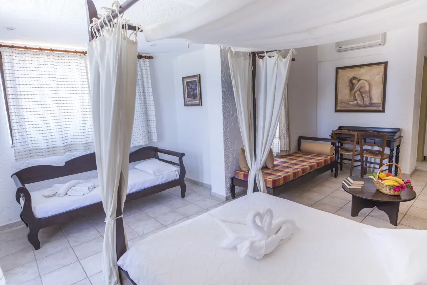 Creta Aquamarine 3*-8