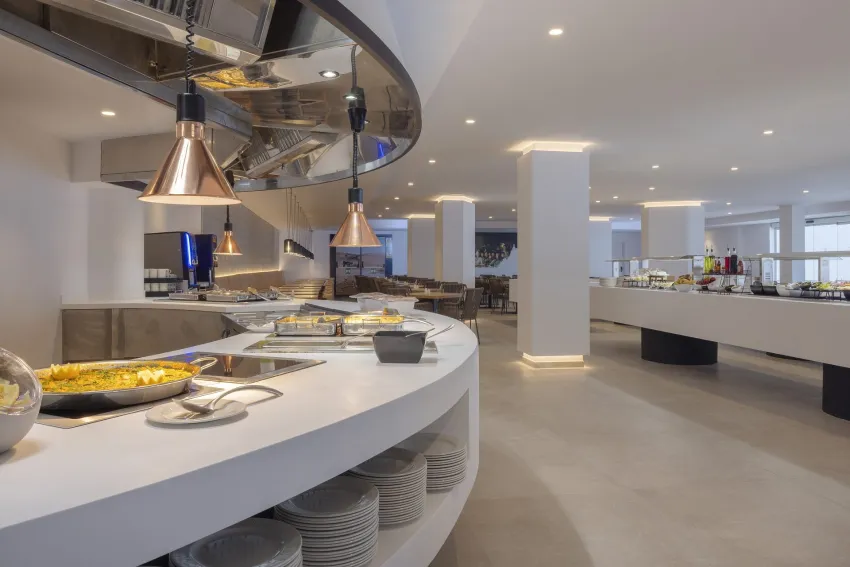 HM Isabela – Adults Only 4*-17