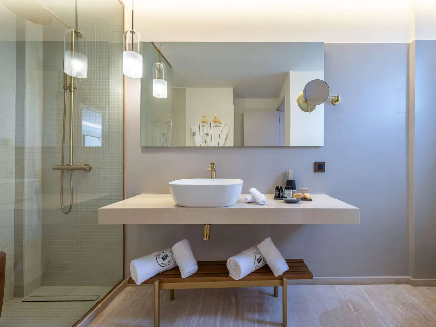Isla Brown Resort Chania, Curio Collection by Hil 4*-89