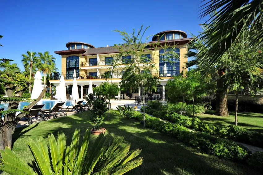 Villa Augusto Boutique Hotel & Spa 4*-5