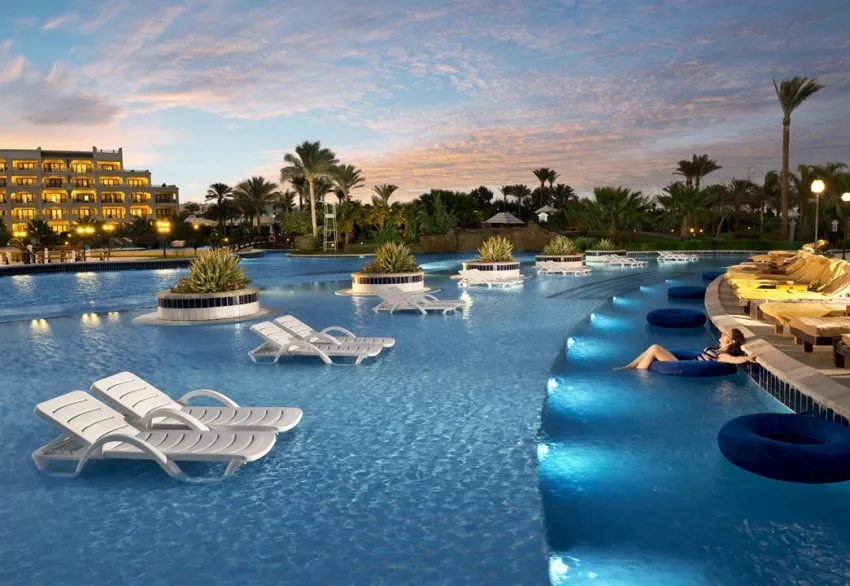 STEIGENBERGER AL DAU BEACH  5*-45