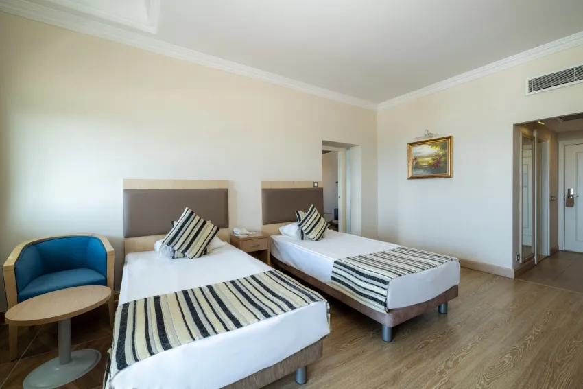 Crystal Tat Beach Pearl Collection 5*-16