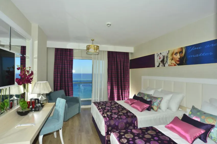 AZURA DELUXE RESORT & SPA HOTEL  5*-26