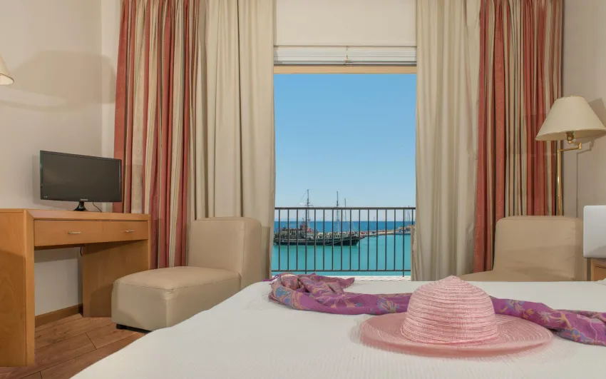 Strada Marina 4*-10