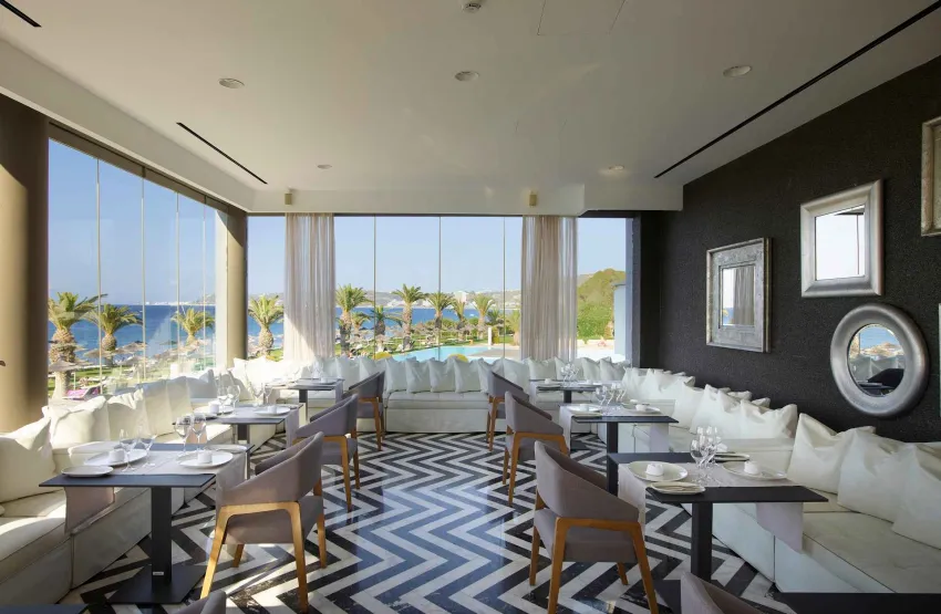 The Ixian Grand and All Suites 5*-25