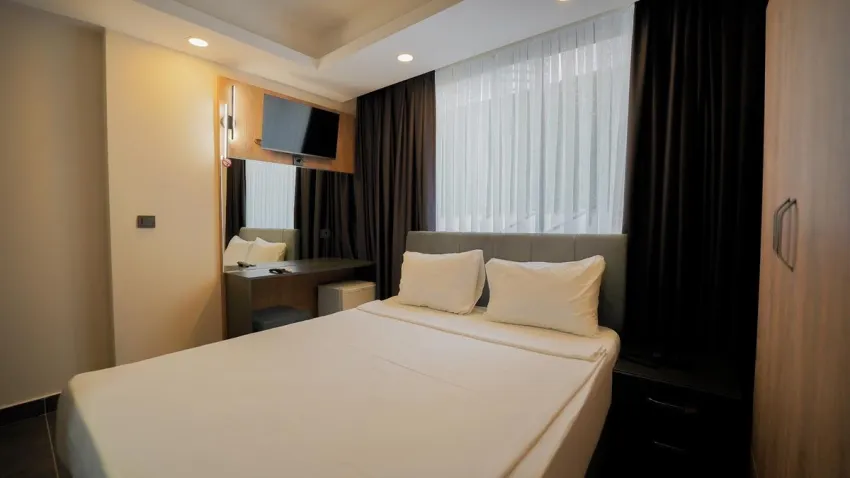 Side Blue Serenity(+16 Adult) 3*-8