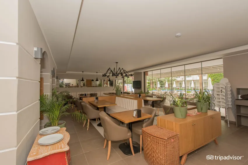 Sun City Apartments 3*-4