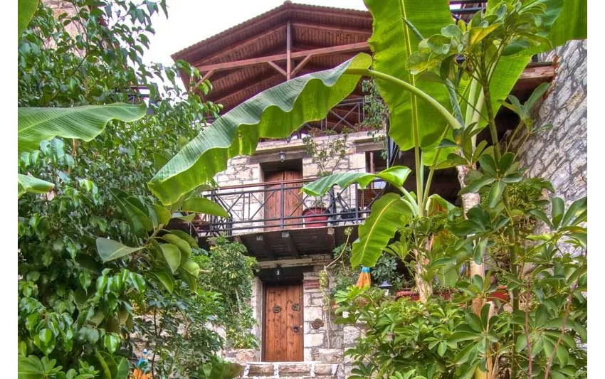 Stone Village Petrino Horio 4*-5