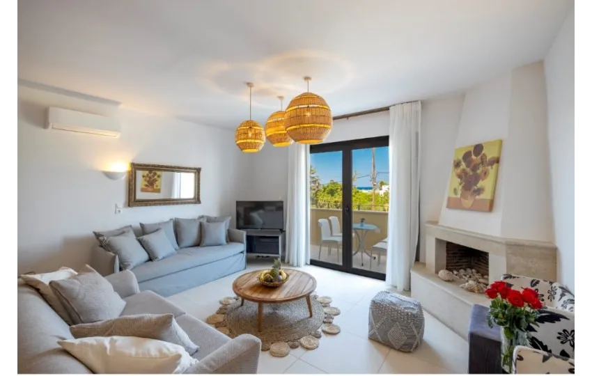 La Stella Suites 4*-9