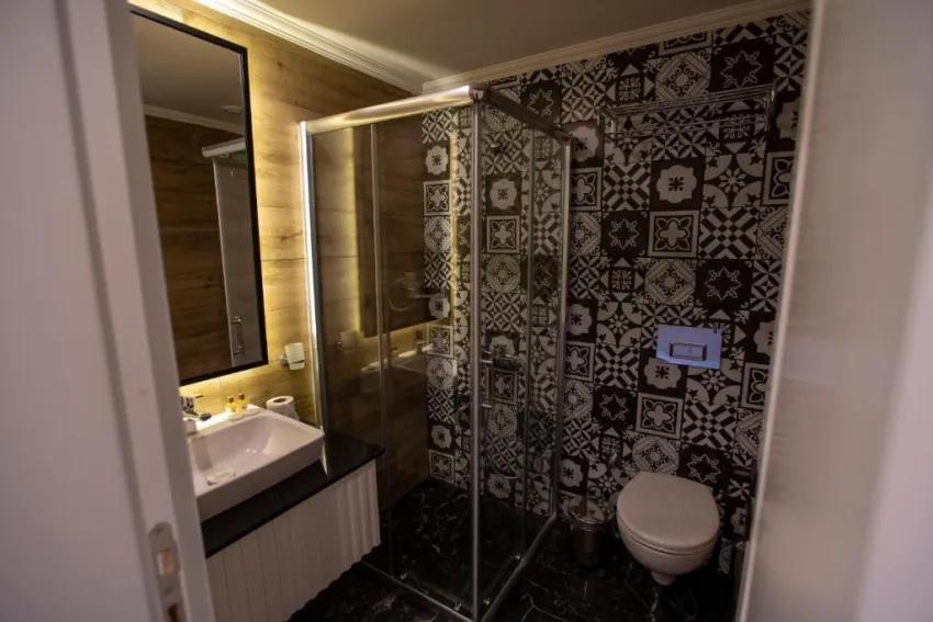 GRAND MIRAMOR HOTEL  4*-7