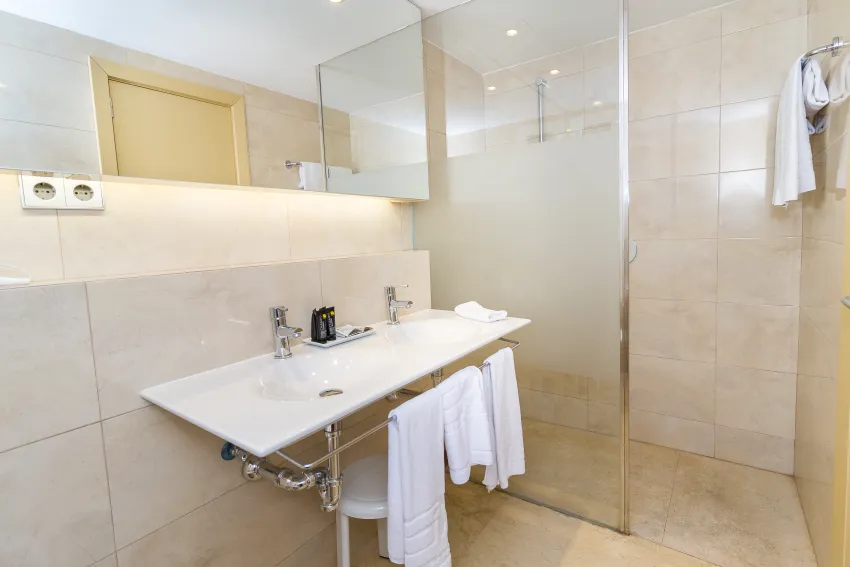 Eix Platja Daurada Hotel & SPA 4*-150