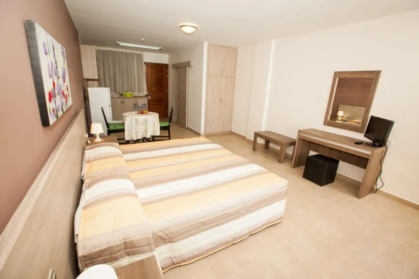 Crystallo Apartments 2*-7