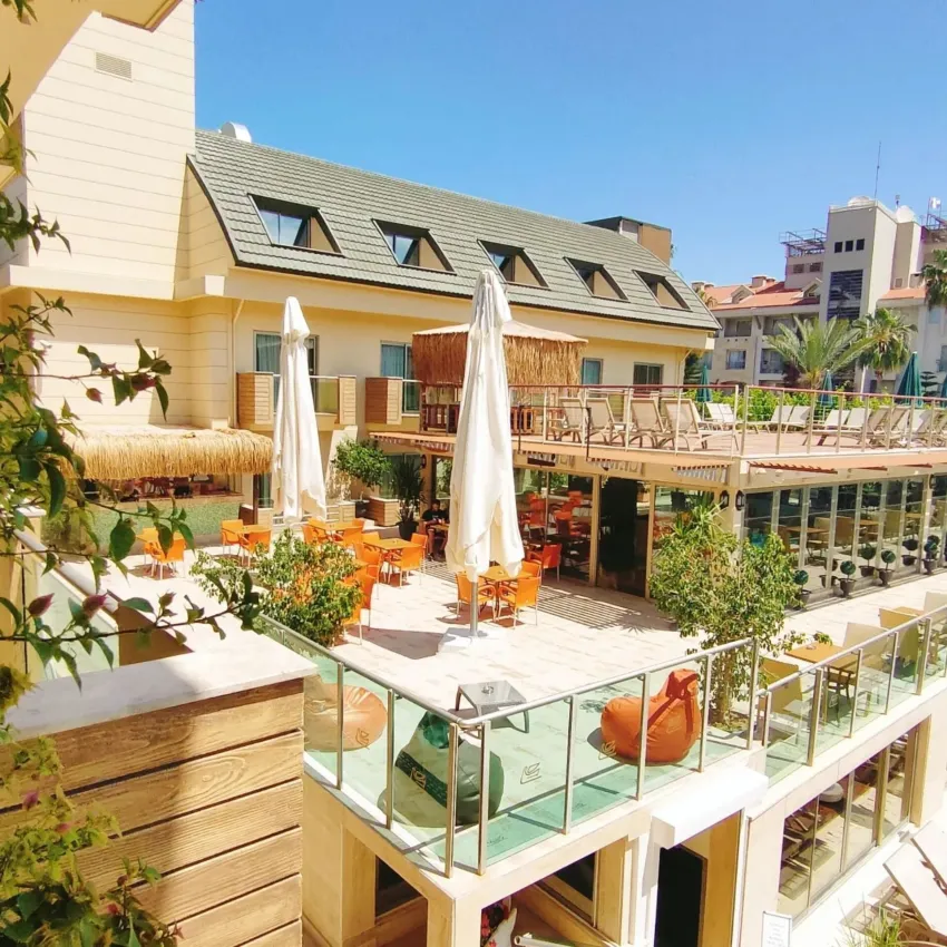 Ambassador Hotel 4*-11